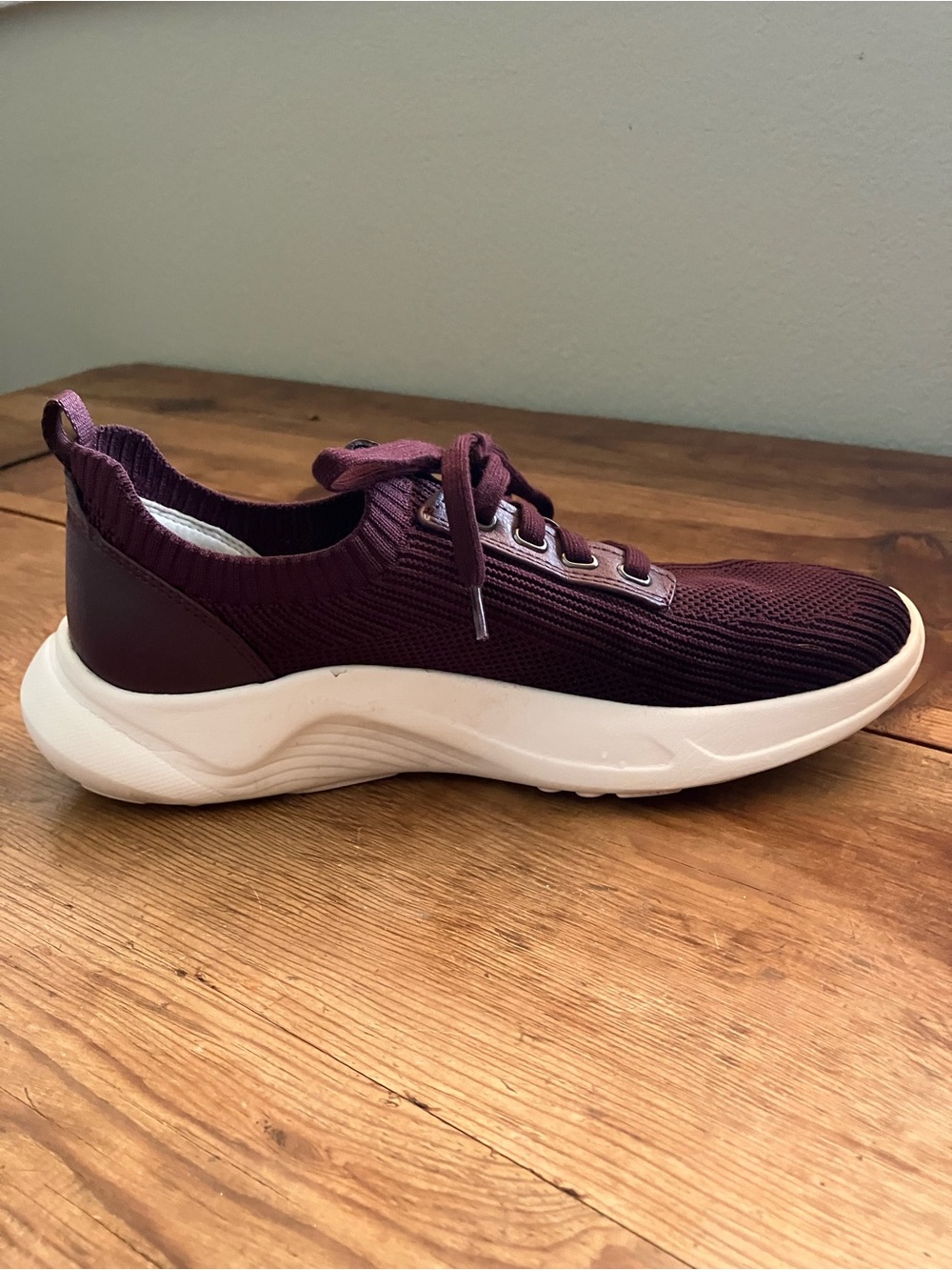 Johnston & Murphy Women's Knit Lace-Up Sneaker in Burgundy